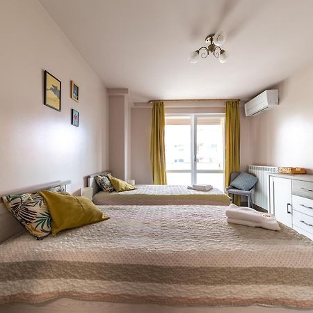Happy Town Apartments Veliko Turnovo Bagian luar foto